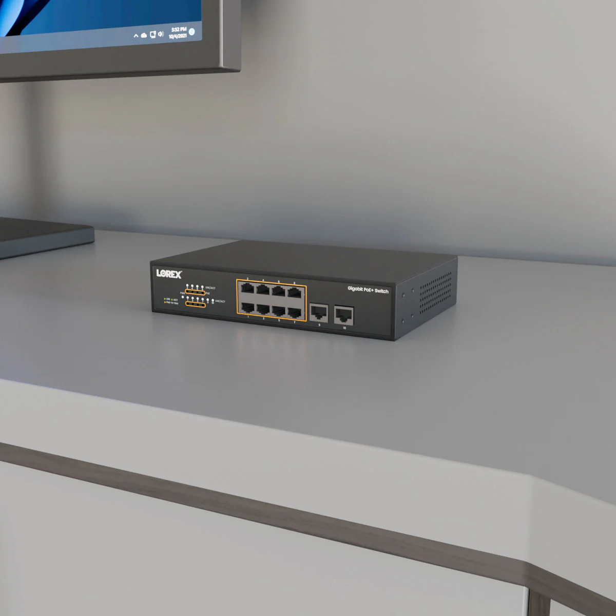 Lorex 8-Port Ethernet Gigabit Ethernet PoE+ Unmanaged Switch with 120W PoE Budget - Image 4
