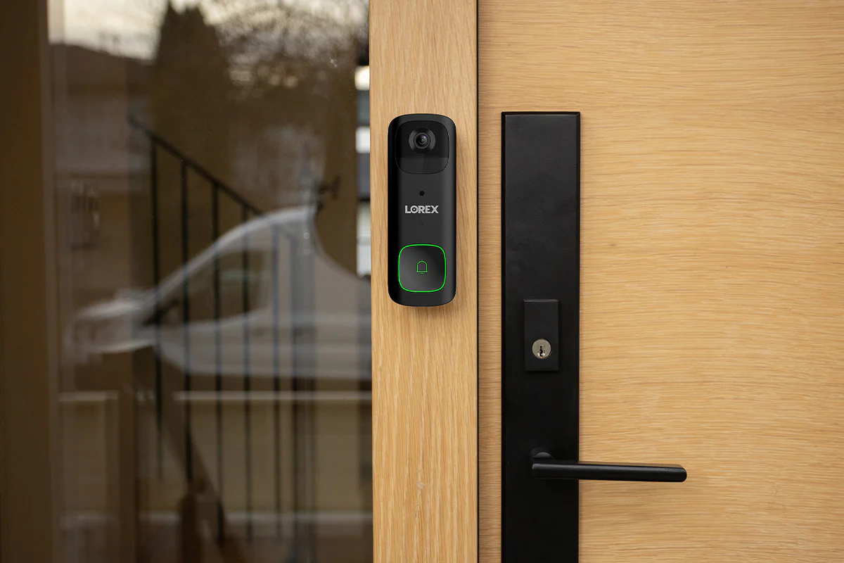 Lorex 2K Battery Video Doorbell - Image 2