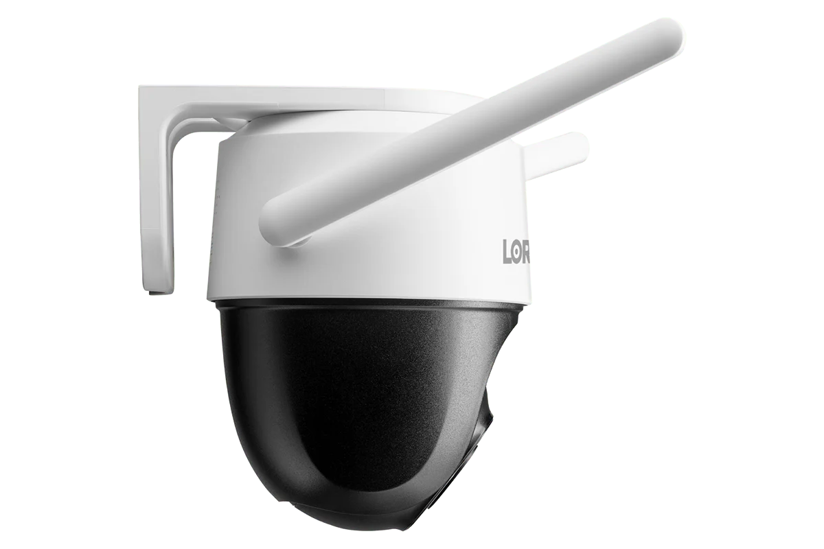 Lorex 2K Pan-Tilt Outdoor Wi-Fi Security Camera (32GB) - Image 2