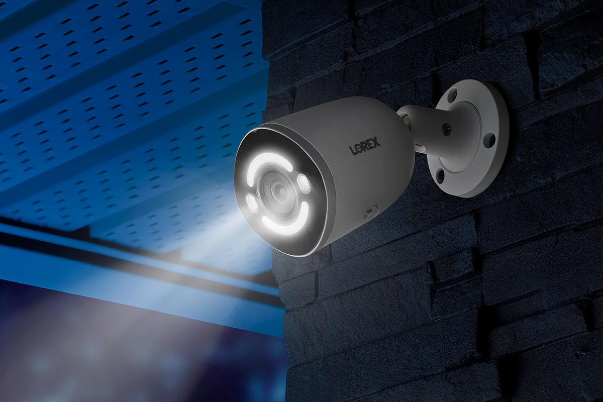 Lorex 4K Ultra HD 16 Camera Capable (8 Wired + 8 Fusion Wi-Fi) 2TB Wired NVR System with 4 IP Smart Security Lighting Cameras - Image 7