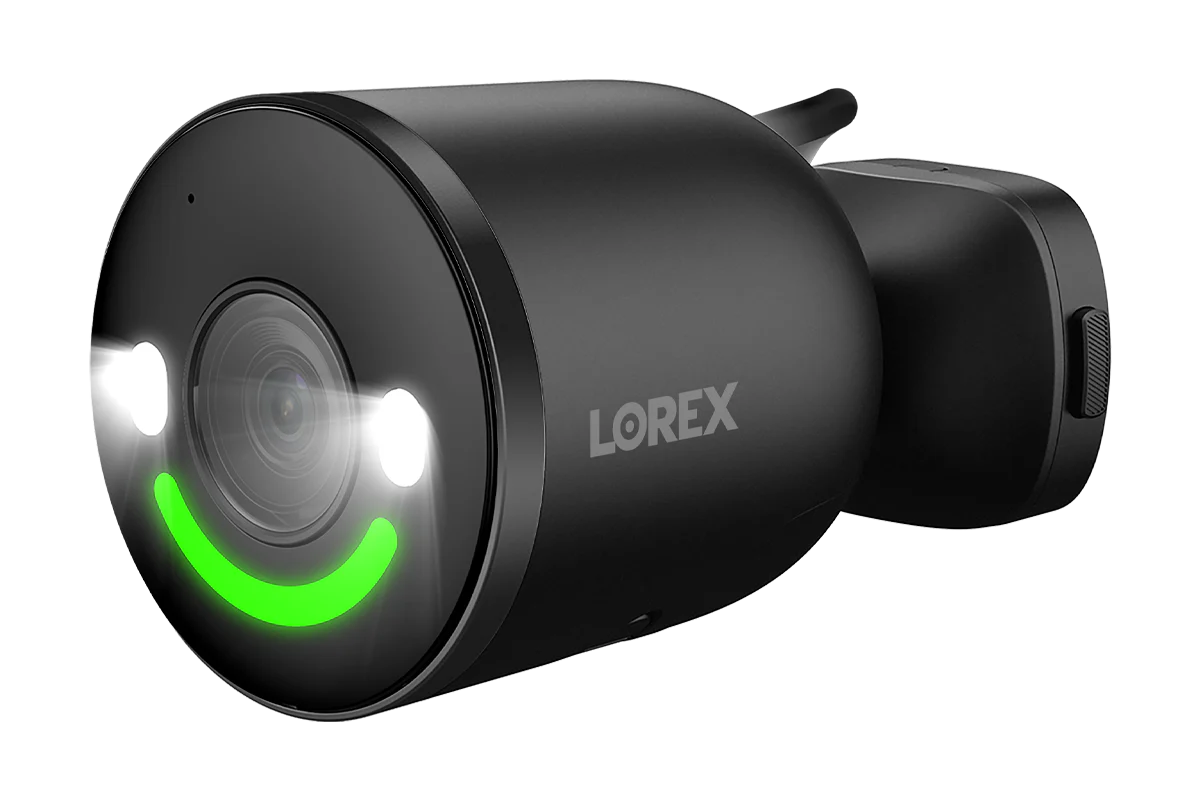 Lorex 4K Spotlight Indoor/Outdoor Wi-Fi 6 Security Camera with Smart Security Lighting (32GB) - Image 5