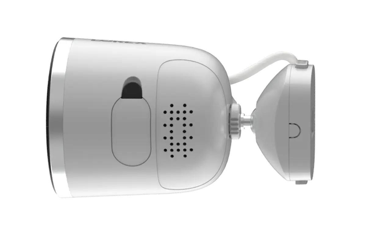 Lorex 4K Spotlight Indoor/Outdoor Wi-Fi 6 Security Camera with Smart Security Lighting - Image 3